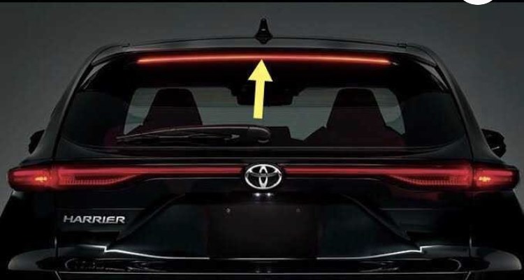 Z ハイマウントストップランプ移植』 トヨタ ハリアー 2020年モデル の 
