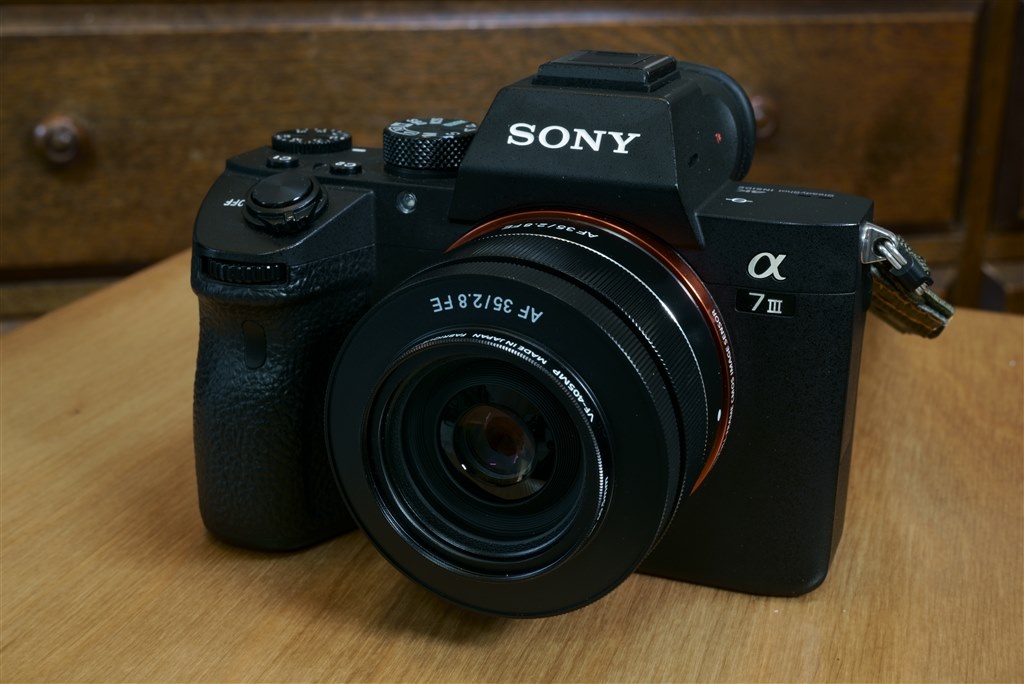 どちらが良いと思いますか?』 SONY α6100 ILCE-6100Y ダブル どちらが良いと思いますか?』 SONY α6100 ILCE-6100Y ダブル