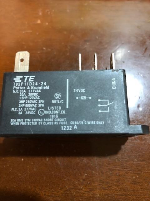 三菱アウトランダーPHEV 充電ケーブル 動作確認OK 程度良好 2013年製 三菱アウトランダーPHEV 充電ケーブル 動作確認OK 程度良好 2013