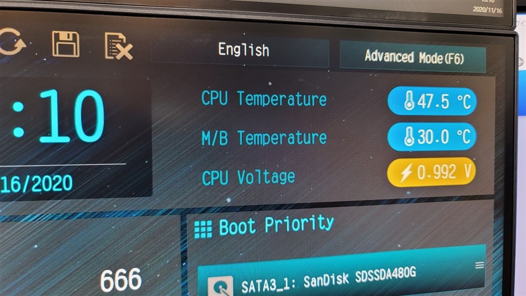 Core i9 9900K アイドル時に100℃を超える』 インテル Core i9