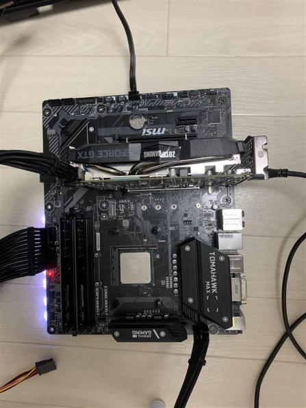 値下げ‼ 新品未使用‼ MSI B450 TOMHAWK MAX MSI B450 TOMAHAWK MAX AM4 AMD B450 USB3.2 Gen2 ATX