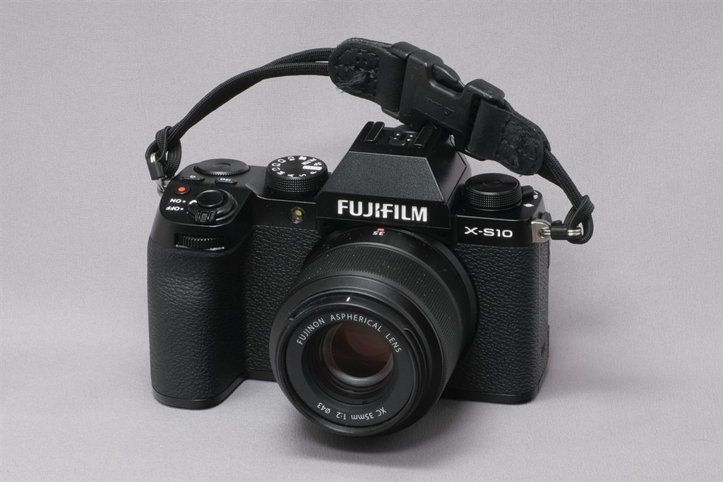 Fujifilm X-T10 ミラーレス一眼カメラ 本体 + レザー製ストラップ Amazon | [VOVMOEYA] カメラネックストラップ、Fujifilm X100VI