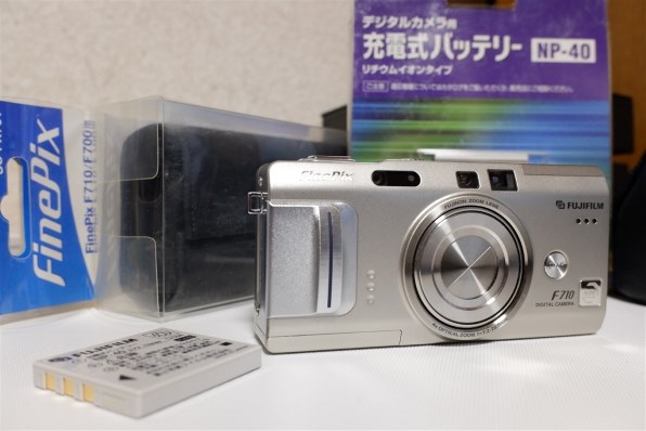 超格安価格 c3【完動美品】FUJIFILM デジタルカメラ Fine Pix F710 ...