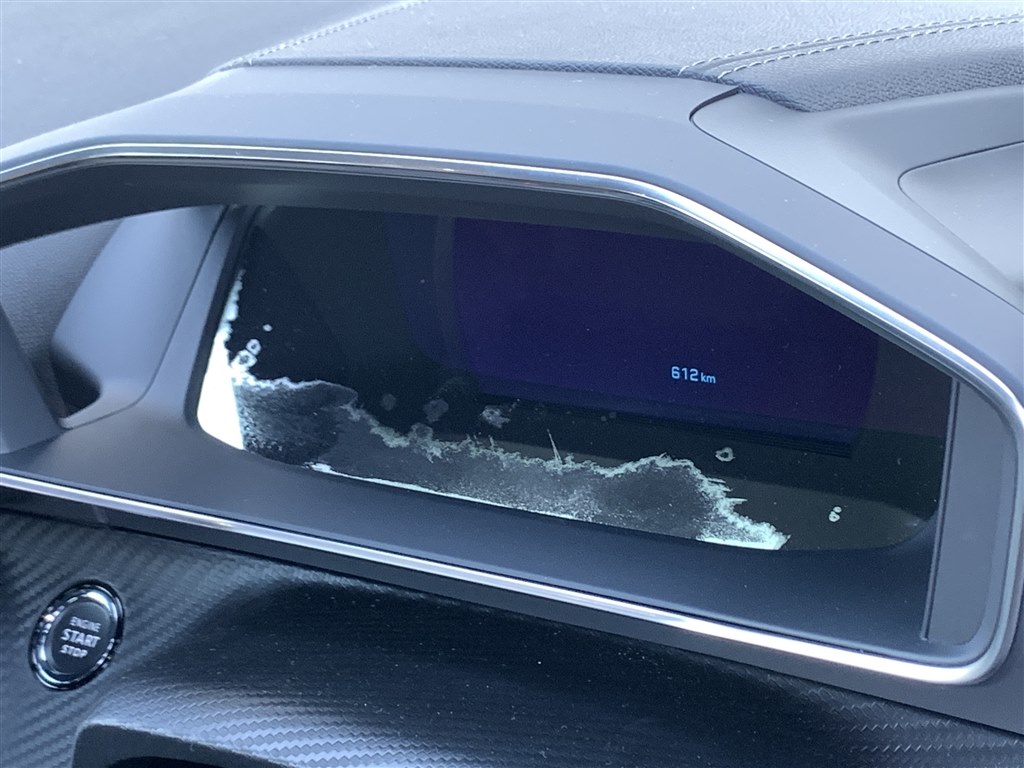 メーターパネル内側の結露 プジョー Suv 08 年モデル のクチコミ掲示板 価格 Com