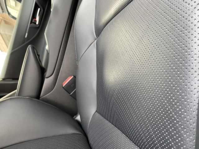 レザーシートのたるみ トヨタ ハリアー 年モデル のクチコミ掲示板 価格 Com