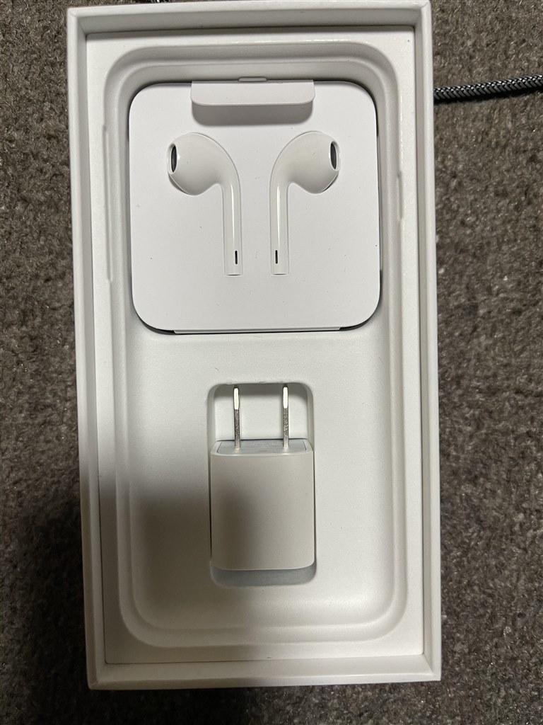 付属品』 Apple iPhone SE (第2世代) 128GB docomo のクチコミ