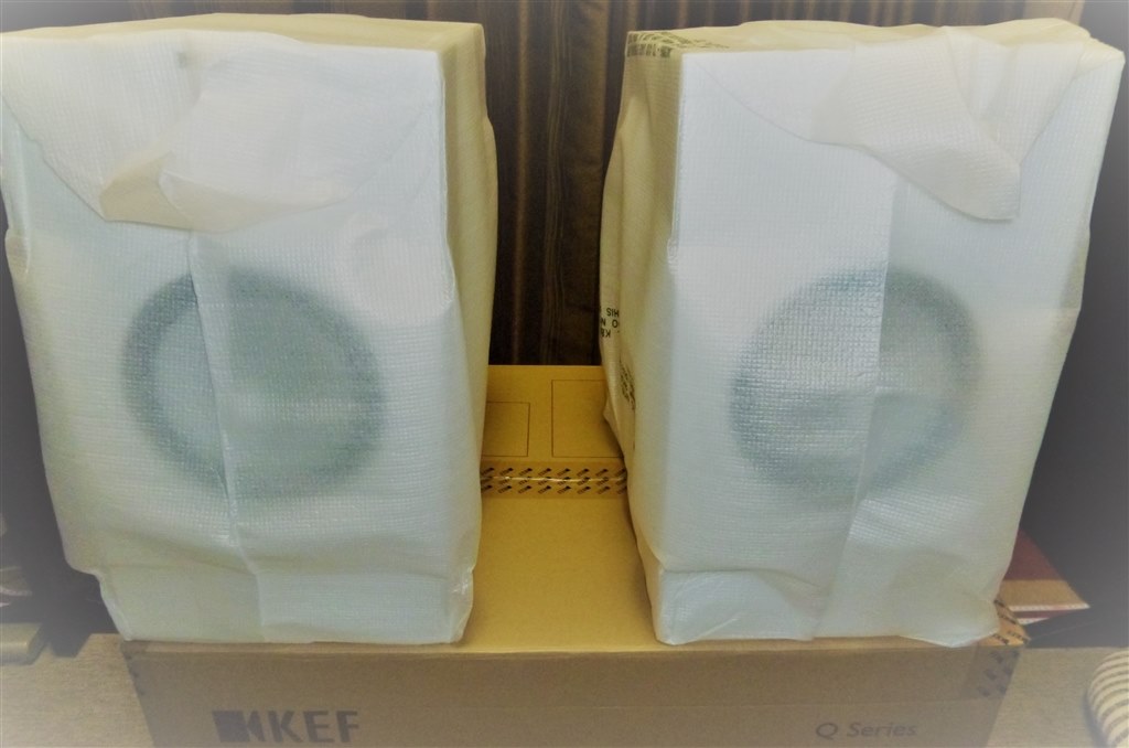 スピーカーコーンの擦り傷について』 KEF LS50 Meta [カーボン