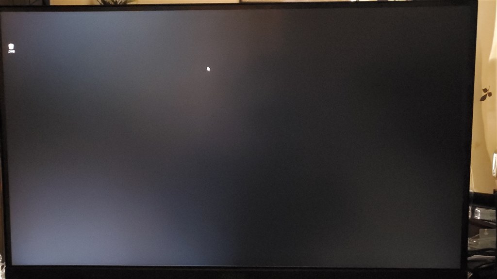 バックライト漏れというものなのかわかりません。現在二台目。』 ASUS