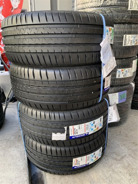 MICHELIN Pilot Sport 4 225/45R18 95Y XL ☆ S1投稿画像・動画 - 価格.com