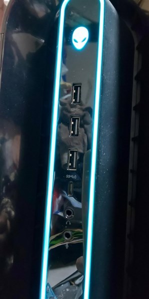 Dell ALIENWARE AURORA プラチナ Core i7 10700KF・16GBメモリ・2TB