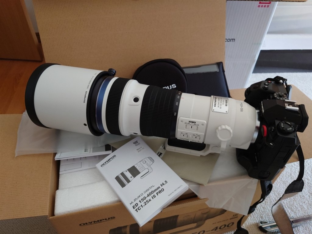 やっと届きました。』 オリンパス M.ZUIKO DIGITAL ED 150-400mm