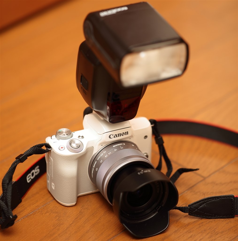 EOS Kiss カメラ ストロボ - デジタルカメラ