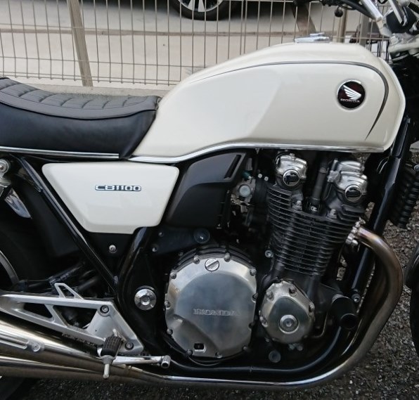 サイドカバー』 ホンダ CB1100 のクチコミ掲示板 - 価格.com