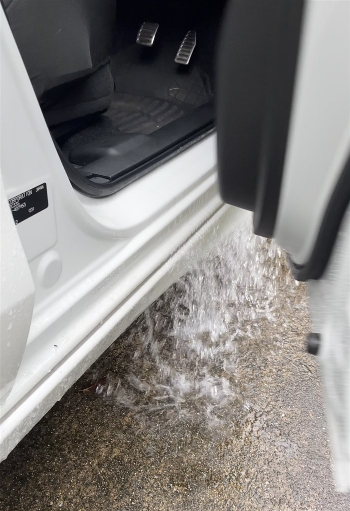 雨水侵入 スズキ スイフトスポーツ 17年モデル のクチコミ掲示板 価格 Com