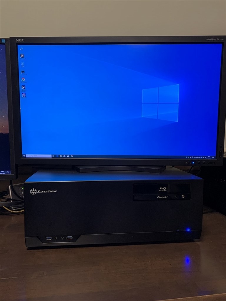 ケースの上にモニターを載せる事は可能ですか？』 SILVERSTONE SST