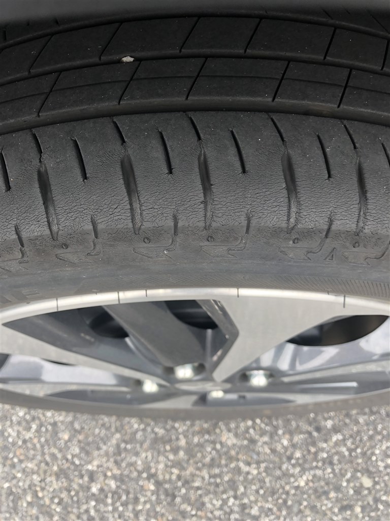 タイヤ劣化トレッド面 三菱 Ekクロス 19年モデル のクチコミ掲示板 価格 Com