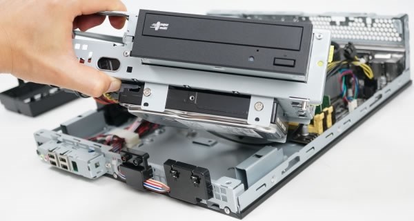 このPCに以前のデスクトップのHDDが付きますか?』 ドスパラ Slim