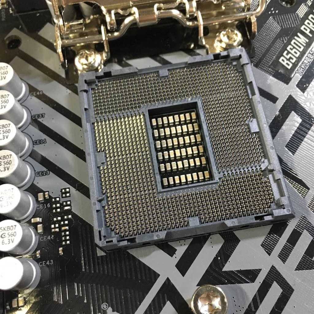 ASRock TRX40 CREATOR マザーボード ピン曲がり有ジャンク あって良かったAsRock無償保証。〜はじめてのピン折れ〜｜end
