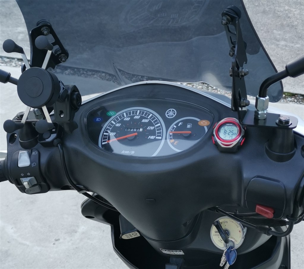 腕時計のバンドがブレーキレバーに干渉してました ホンダ クロスカブ110 のクチコミ掲示板 価格 Com