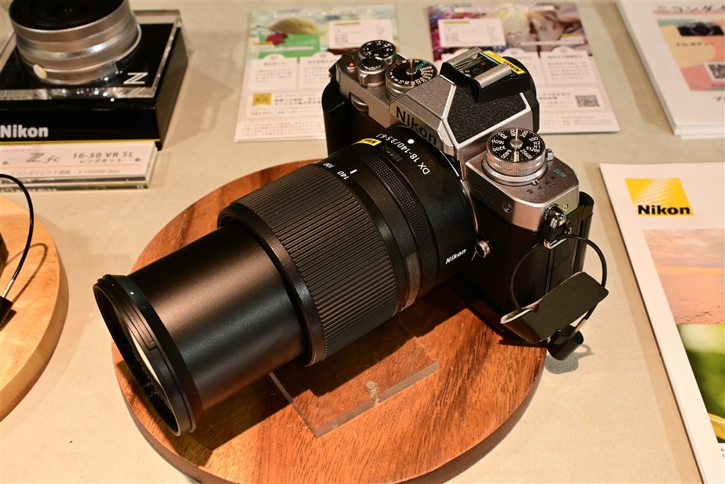 NIKKOR Z DX 18-140mm f/3.5-6.3 VR (おまけ付)-