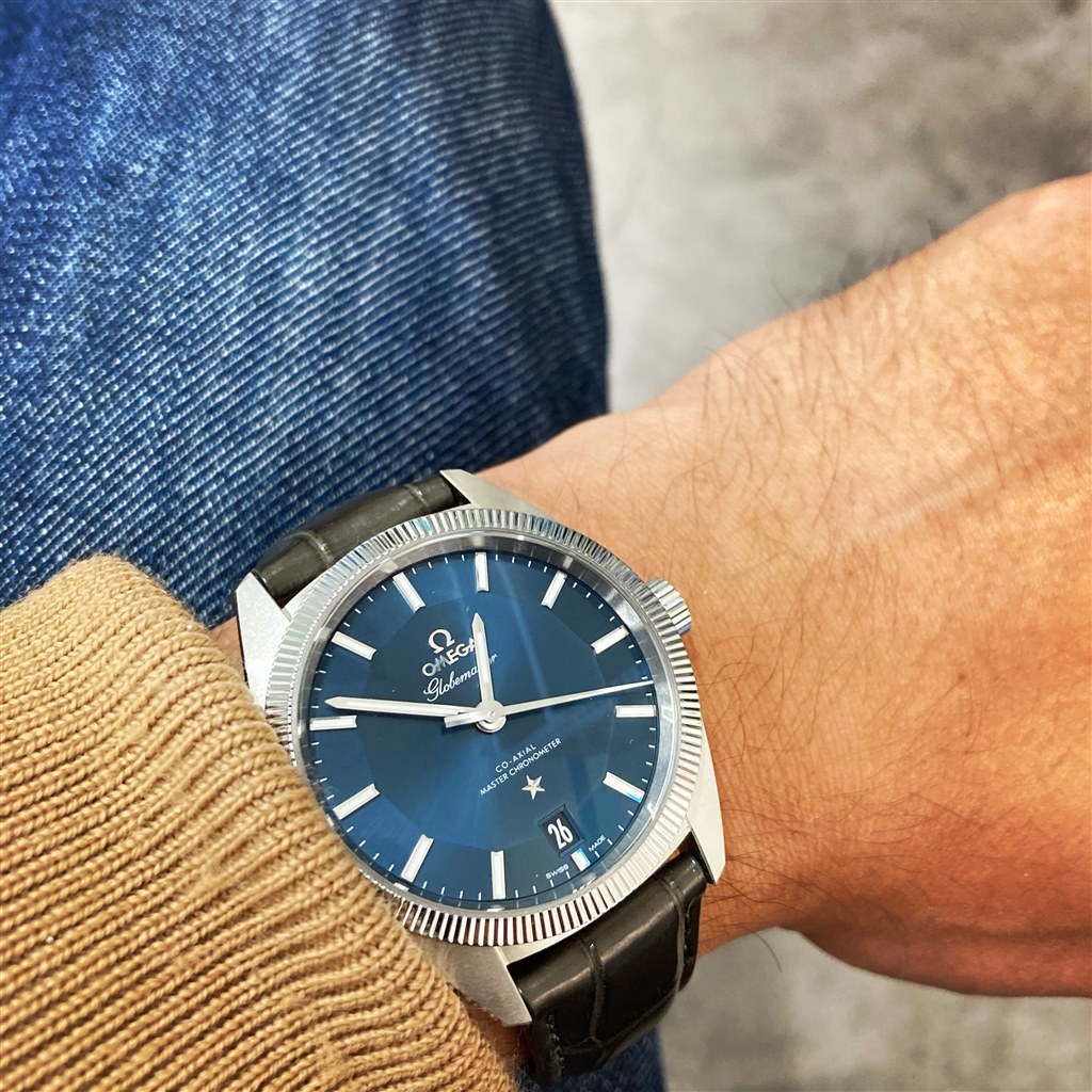 理想のブルー』 オメガ コンステレーション グローブマスター  
