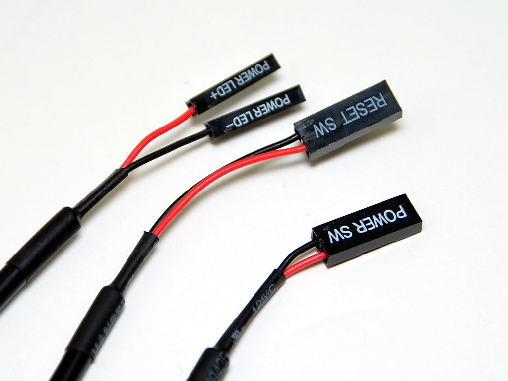 UMAX/RADIUS SUPERMAC フロントパネル XR WOOD (W) | XR WOOD (W) | MONTECH (モンテック) XR WOODシリーズ