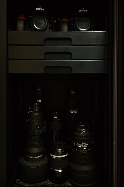 防湿庫での管理の場合』 ニコン AF-S NIKKOR 70-200mm f/2.8E FL ED VR