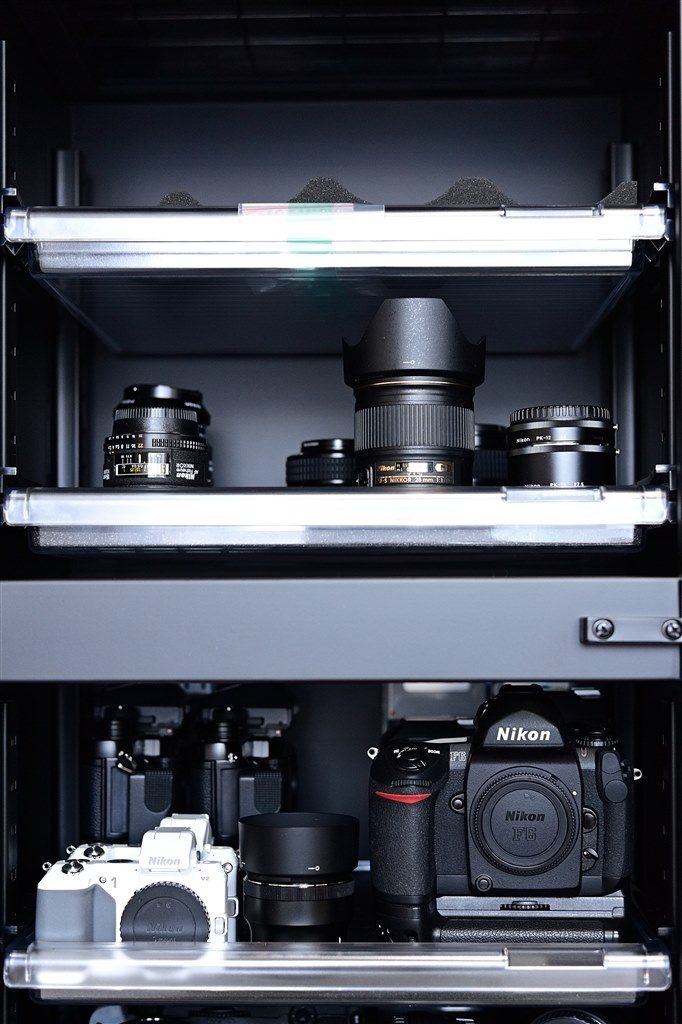 防湿庫での管理の場合』 ニコン AF-S NIKKOR 70-200mm f/2.8E FL