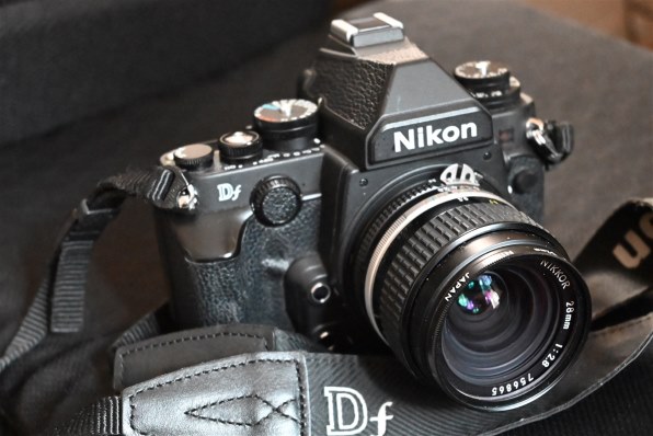 【実用美品】Nikon Df 豪華レンズセット (3本) + 付属品 カメラの八百富｜ニコン NIKON Df が明日から新発売 - 中古