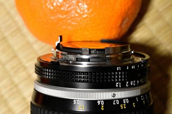 【極美品】動作◎ ニコン  New Nikkor 55mm F1.2 602 Amazon.co.jp: Nikon ニコン Ai NIKKOR 55mm F1.2 : 家電＆カメラ