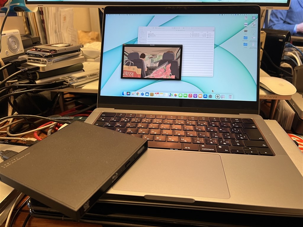 Macbook airで使いたいのですが。』 ロジテック LDR-PUD8U3VBK