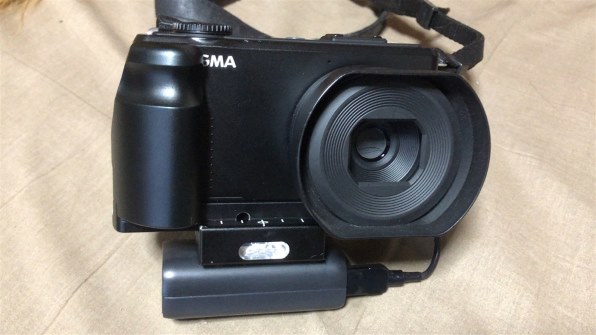 SIGMA DP2 merril バッテリー3個、ズームアップレンズ付き モバイルバッテリー取付』 シグマ SIGMA DP2 Merrill のクチコミ掲示板