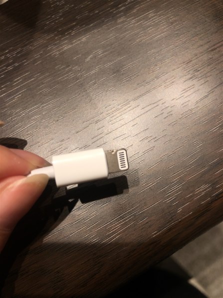 Apple EarPods with Lightning Connector MMTN2J/A 価格比較 - 価格.com