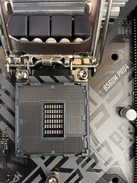 ASRock B560M PRO4 マザーボードのみ B560M Pro4 | ASRock(アスロック) LGA 1200 Intel B560 MicroATX