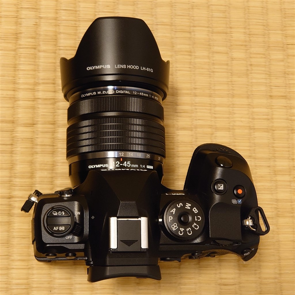 OM-1購入しましたが12-100mmレンズを売ろうと思ってます』 OM