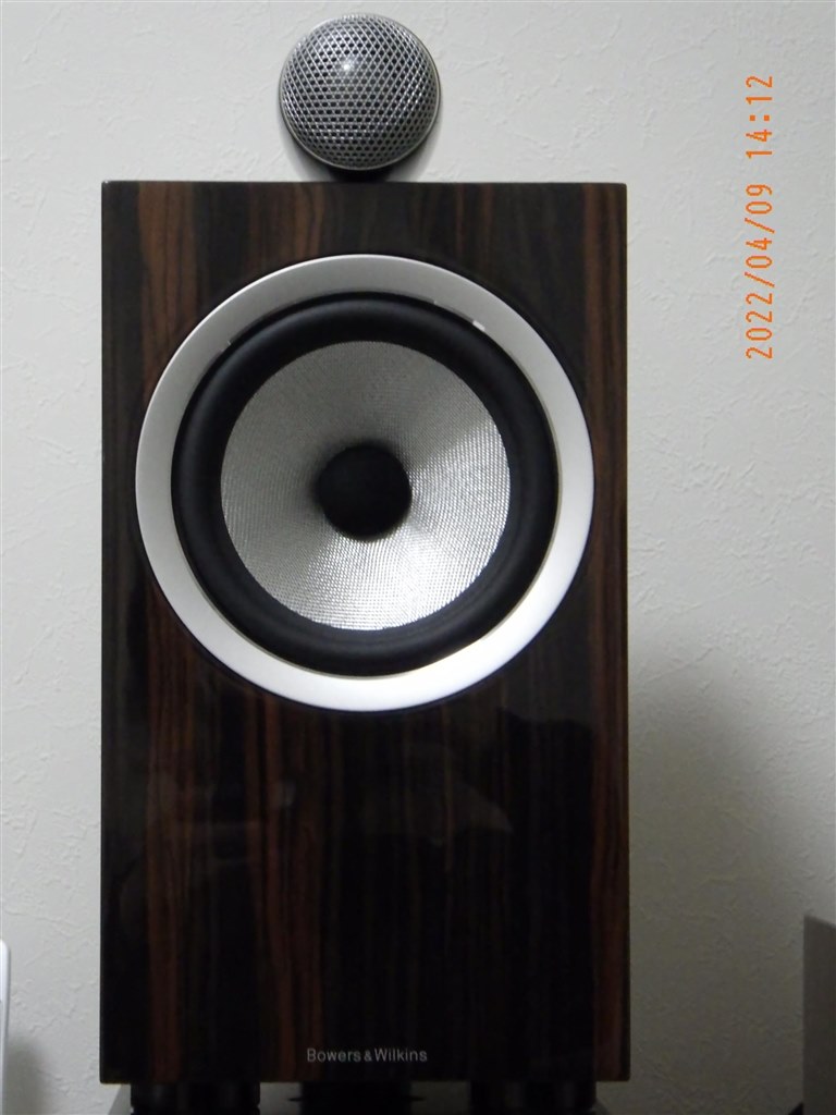 ダトクグロスか?ミッドナイトブルーか?』 Bowers & Wilkins ダトクグロスか?ミッドナイトブルーか?』 Bowers & Wilkins