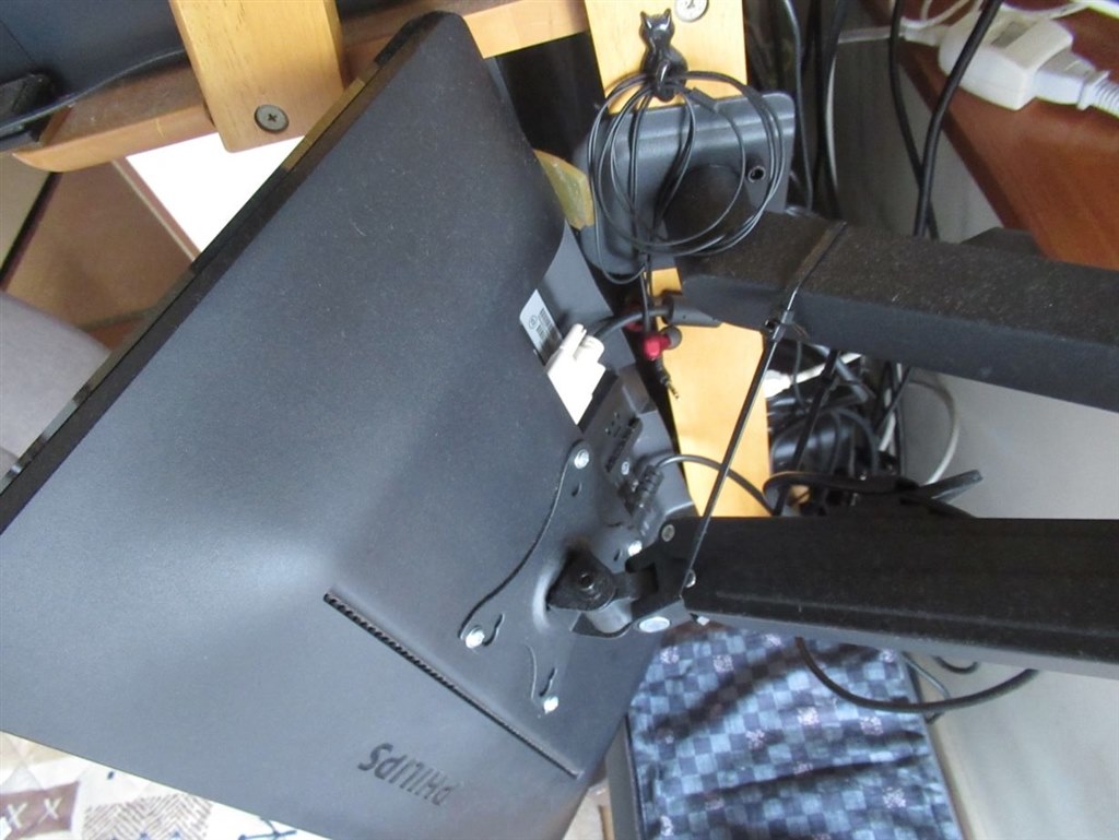 モニターアーム使用について』 Lenovo Legion Y25-25 66AAGAC6JP