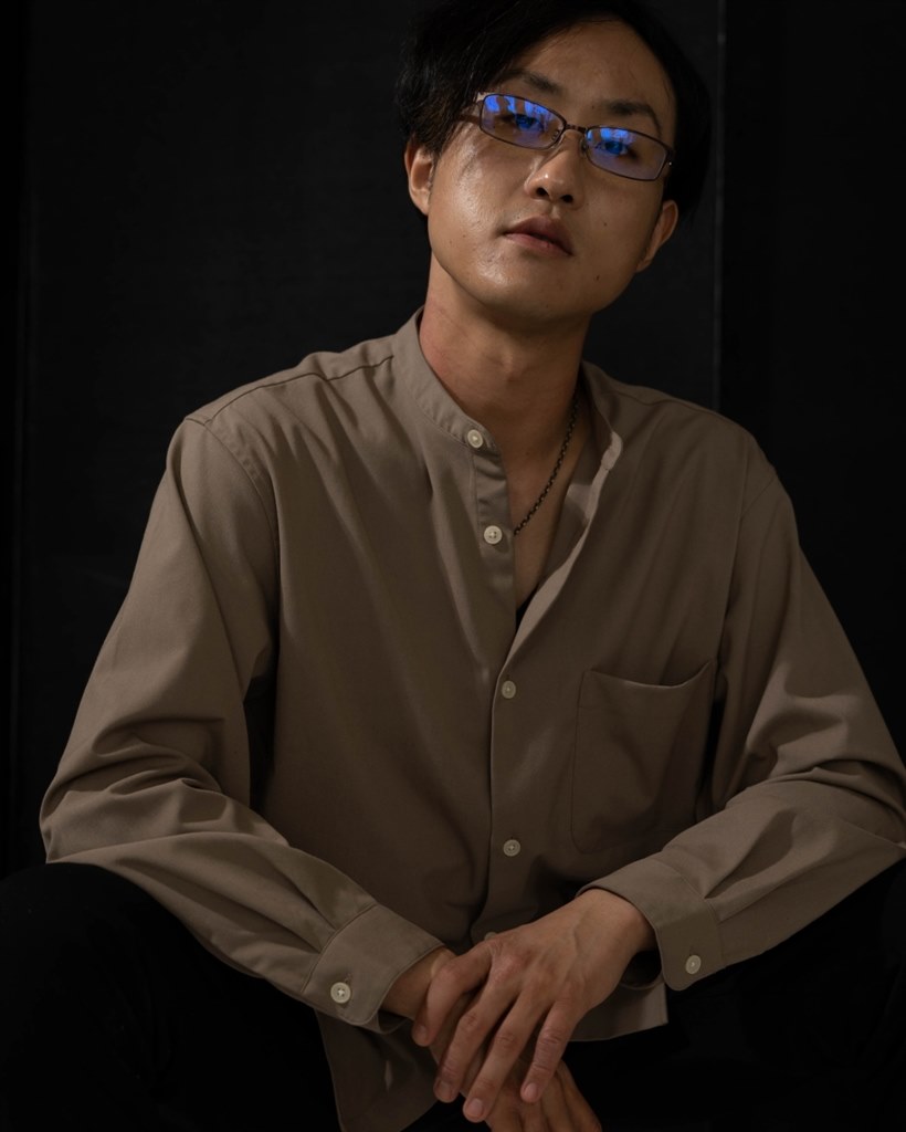 タムロンA058 の描写は男性を撮るには柔らかすぎる？』 TAMRON