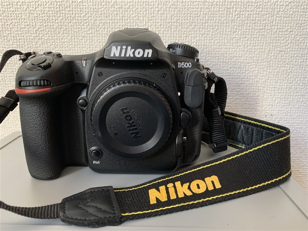Nikon D500 ニコン 一眼レフ 縦グリ 18-55mm D500 - 概要 | 一眼レフカメラ | ニコン