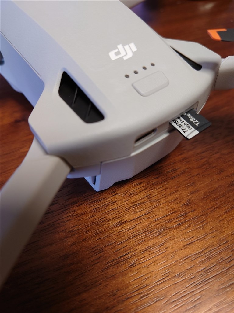 SDカードが挿せない』 DJI DJI Mini 3 Pro (DJI RC付属) のクチコミ ...