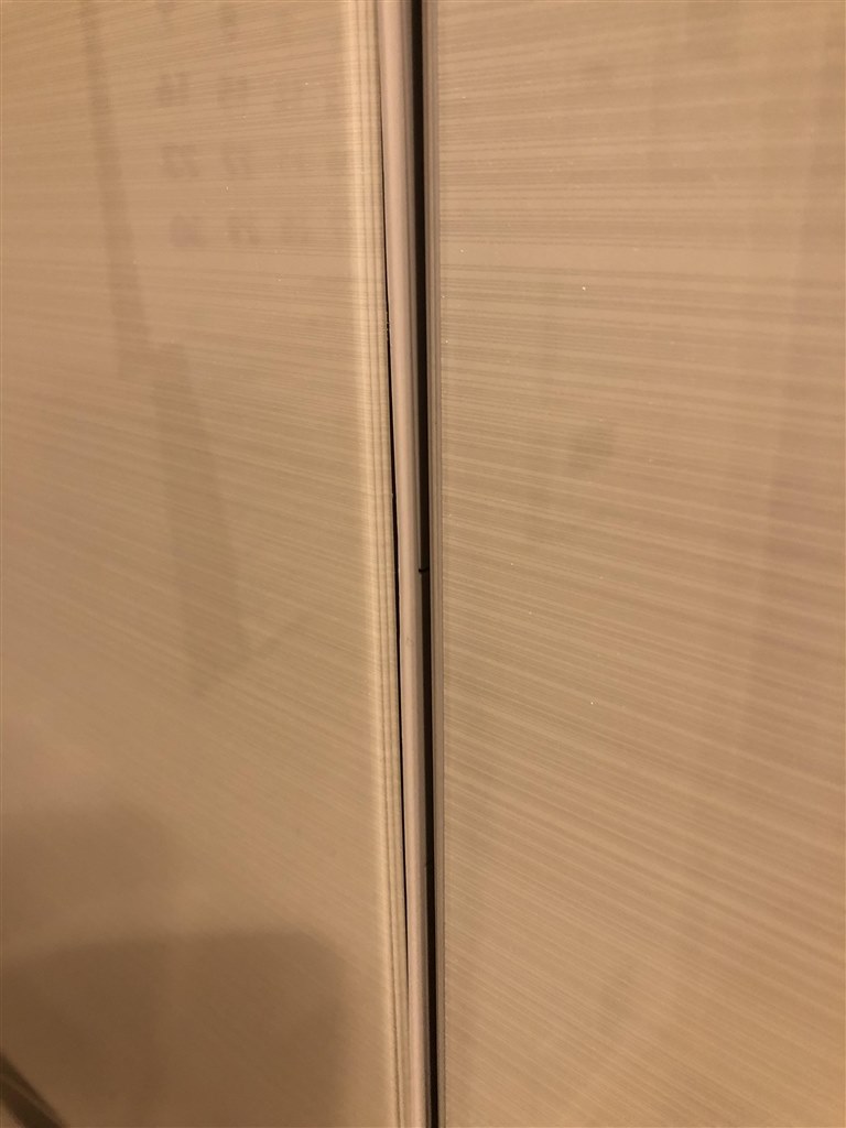 2022年東芝製６ドア冷蔵庫（ガラス扉）　運送・設置まで致します。 扉の不具合数ヶ月の間に2回も』 東芝 VEGETA GR-T550FK の