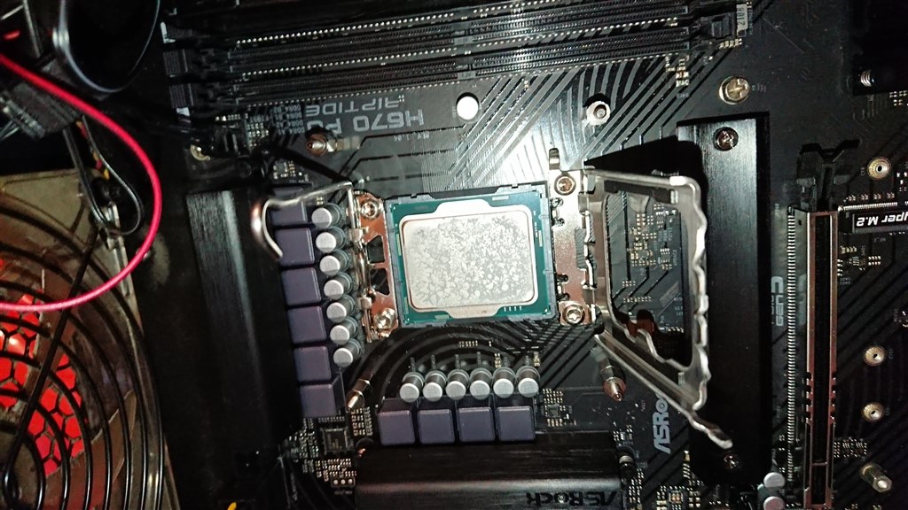 Core i5 12400F+H670 PG RIPTIDE（PCIEロック破損 PCの電源をつけても