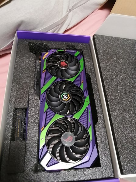 ASUS ROG-STRIX-RTX3080-O12G-EVA [PCIExp 12GB]投稿画像・動画 - 価格.com