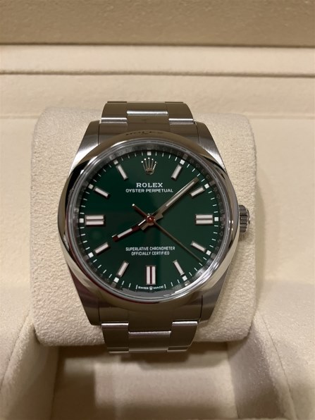 【みつりぺージ★購入】 ロレックス オイスターパーペチュアル Ref.126000 買取価格相場