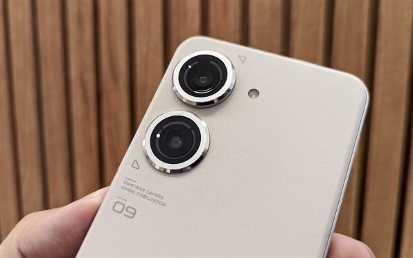 Zenfone 8 Simフリー ムーンライトホワイト 128 GB ASUS Zenfone 8 128GB SIMフリー [ムーンライトホワイト]投稿