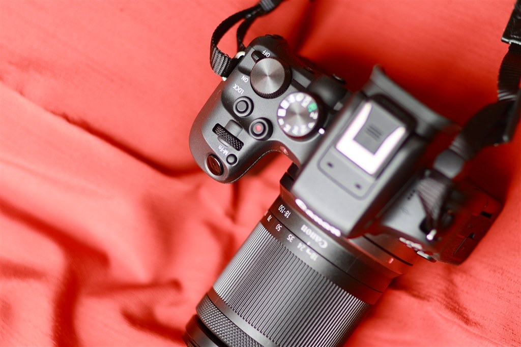 買いました』 CANON EOS R10 RF-S18-150 IS STM レンズキット の