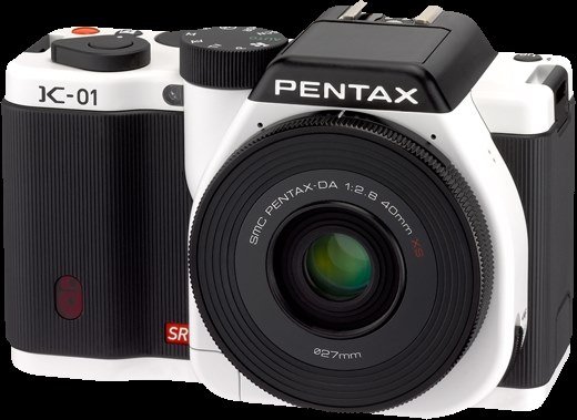 【未使用】PENTAX 一眼カメラ K-01 ズームレンズキット ホワイトミラーレス一眼