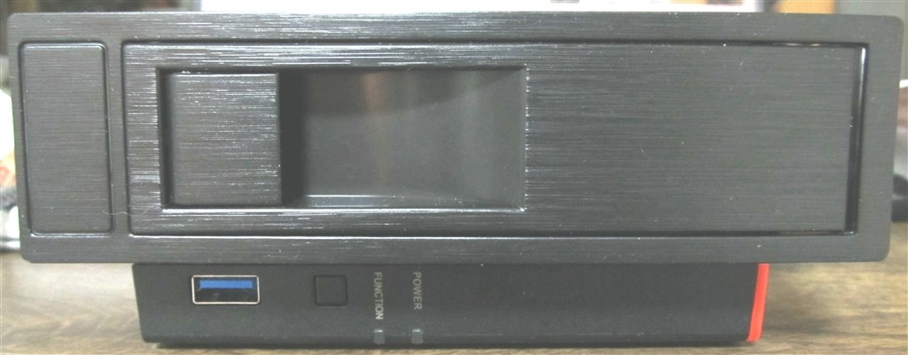 HDDをSSDに交換する方法を教えてください。』 バッファロー