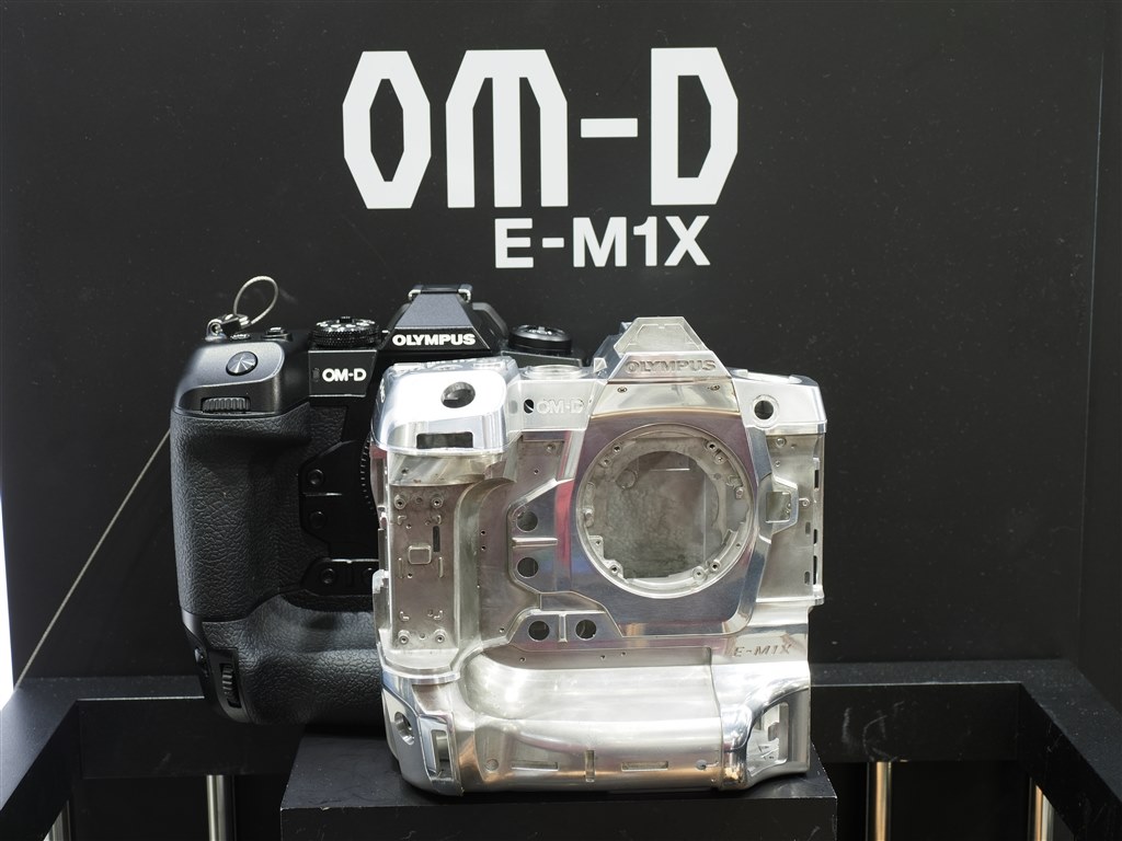 OLYMPUS E-M1X 生産終了か。』 オリンパス OM-D E-M1X ボディ の