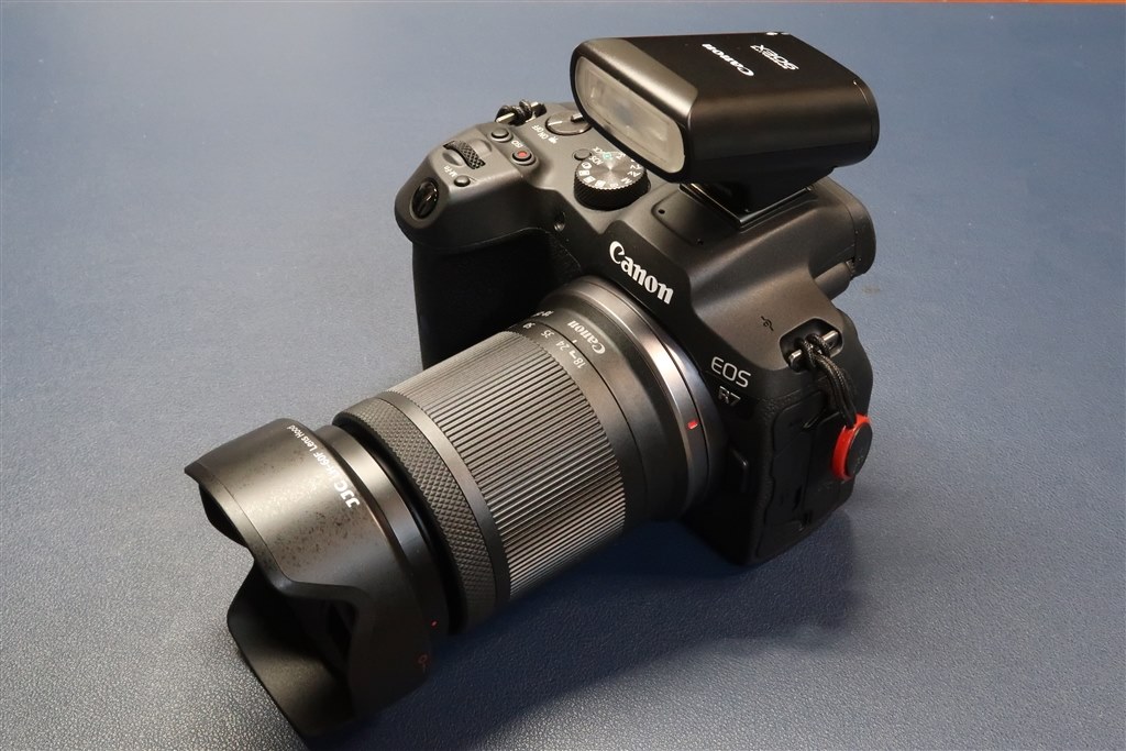 とりあえず」のストロボ』 CANON EOS R7 RF-S18-150 IS STM レンズ 
